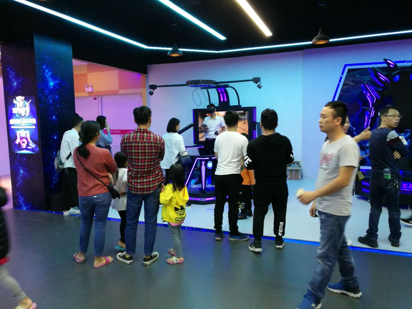 1678075069346406.jpg 東莞家匯購物廣場VR體驗館 (5).jpg